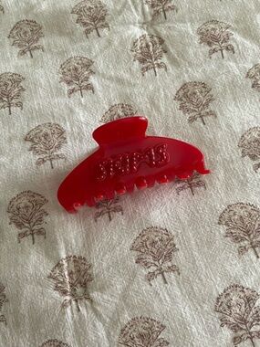 Skims Getting Ready Rhinestone Claw Clip